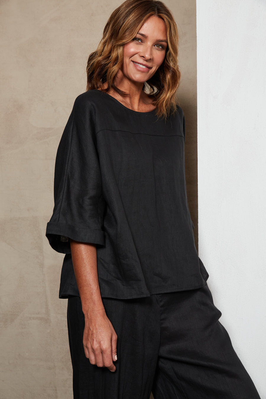 Studio Relaxed Top - Ebony