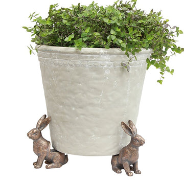 Hare Pot Stand