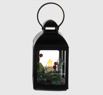 Light Up Lantern with Candle & Wreath