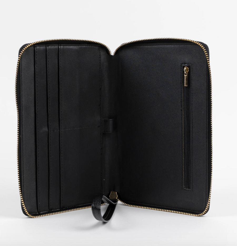 Getaway Travel Wallet - Black