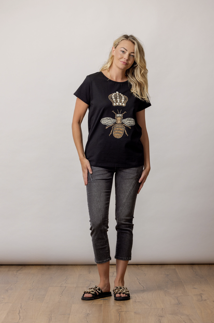 Queen Bee Tee - Black